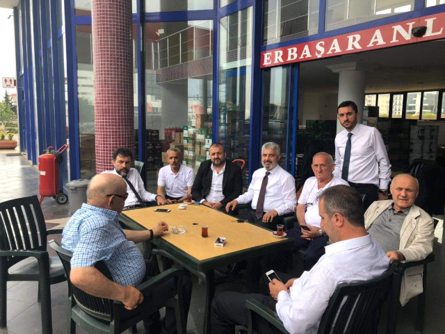 AK Parti Milletvekili Adayları Seçim Çalışmalarını Bayramda da Sürdürüyor