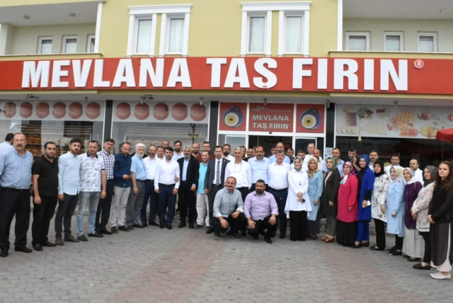 AK Parti Trabzon Milletvekilleri ve Adayları Seçim Sonrası Trabzon’un Batı İlçelerini Turladı