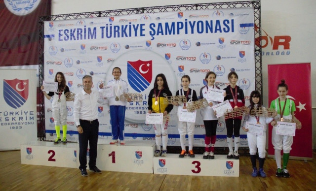 Eskrim Minikler Türkiye Şampiyonası İçin Trabzon’a Akın Ettiler