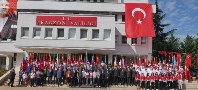 Atatürk’ün Trabzon’a İlk Gelişinin 94. Yıldönümü