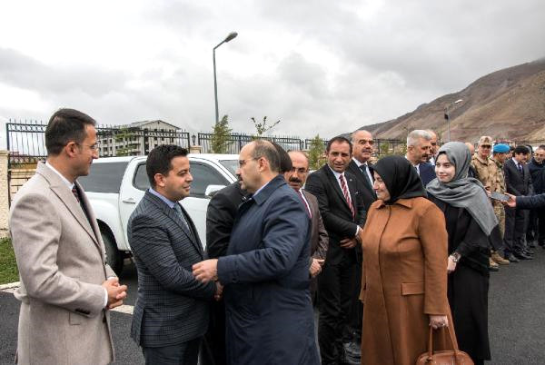 Trabzon Valiliği’ne Atanan Ustaoğlu, Bitlis’ten Uğurlandı