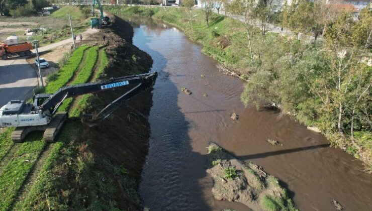 Bursa derelerinde taşkın riskine karşı paklık