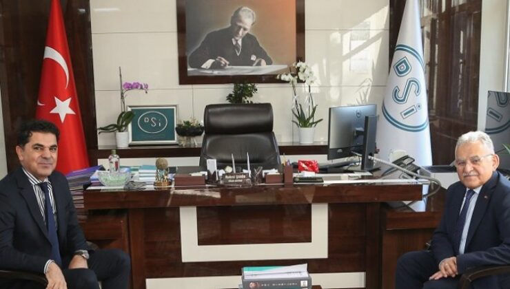 Memduh Büyükkılıç’tan ziyaret tipi
