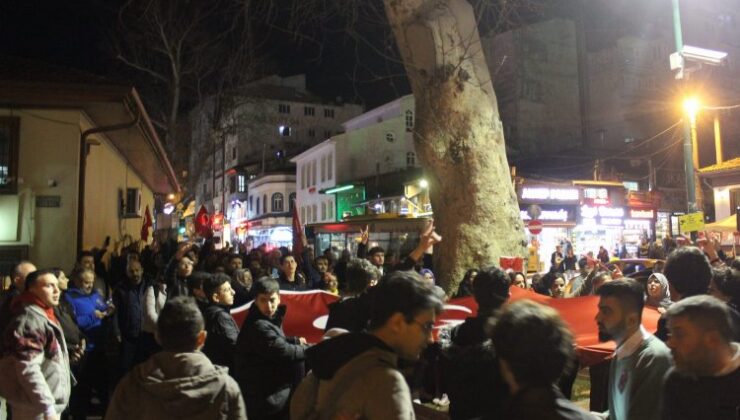 Şehit olan 12 kahraman için Bursa’da yürüyüş