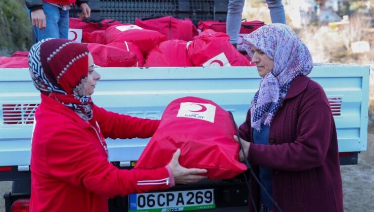 Kızılay’dan depremzedelere kış yardımı