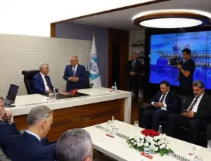 Kayseri’ye Bakan Bolat’tan övgü