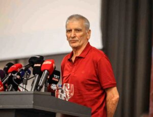 Trabzonspor Özkan Sümer Akademisi Altyapı Koordinatörü Güngör Şahinkaya, altyapı antrenörlerinin eğitim kalitesini artırmak ve A Gruba oyuncu entegrasyonunu sağlamak gayesiyle kurulan yeni departman hakkında açıklamalarda bulundu.