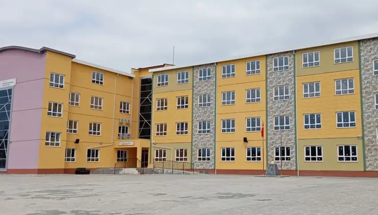 Bursa Gürsu’da üç okul birden açılıyor