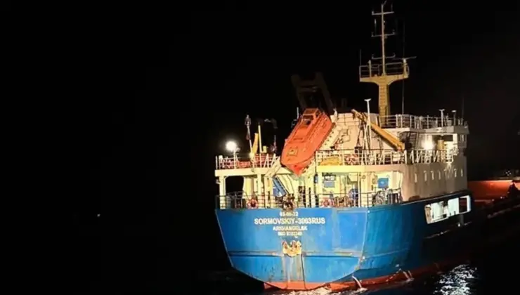 Çanakkale Boğazı’nda makine arızası yapan kargo gemisi kurtarıldı