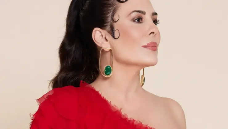 Demet Sağıroğlu ‘Aşktan bir fazla’ dedi