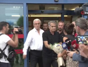 Şenol Güneş, Trabzon’da çiçeklerle karşılandı