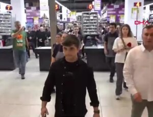 Trabzon’daki AVM’de Zincir Market Protestosu: İşletme Kapatıldı