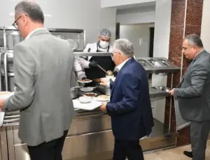 KASKİ çalışanına Lider Büyükkılıç morali