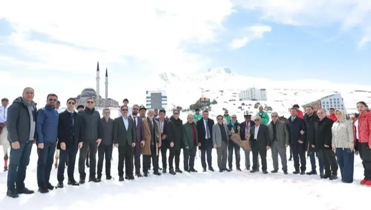 Kayseri Erciyes’te ‘kökbörü’ heyecanı