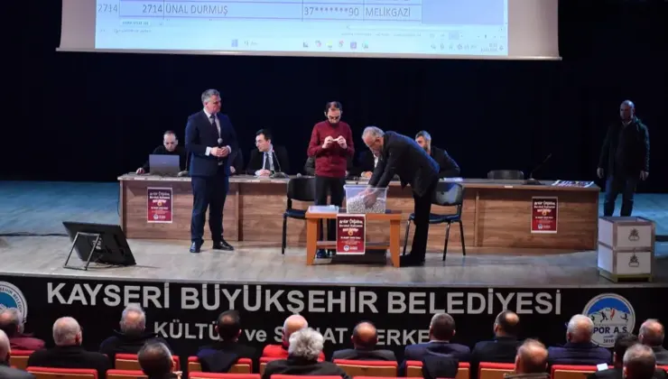 Kayseri’de “Arılar Çoğalsın, Rahmet Katlansın”da kura heyecanı