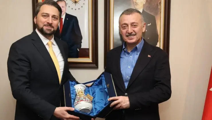 Lider Büyükakın’dan Halep’te ziyaret trafiği