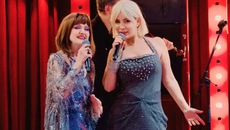 Ömür Gedik ve Gülden Karaböcek Bursa’da sahneyi salladı