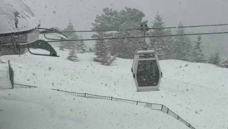 Bursa’nın tepesinde lapa lapa kar