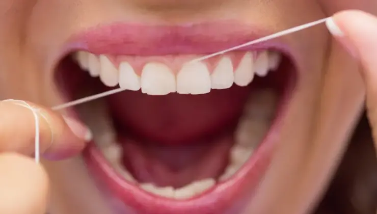 Diş ipi hakikat kullanılmadığında yarar değil zarar!