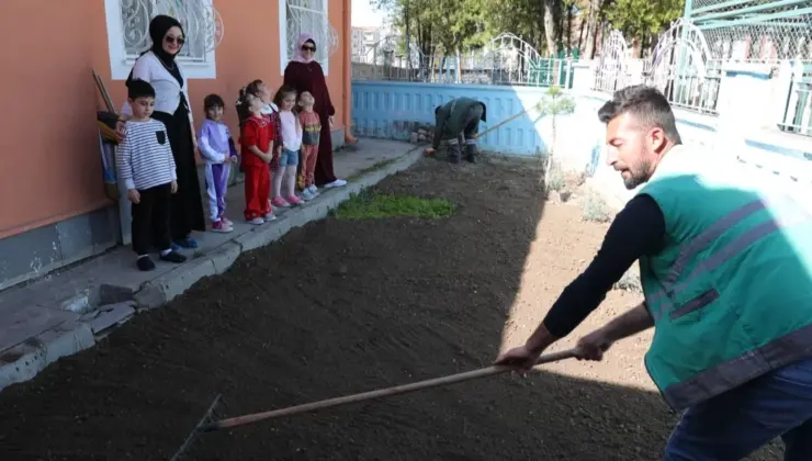 Kayseri Kocasinan’da minik eller toprağa değiyor