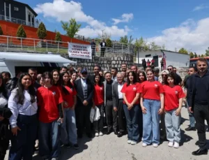 Kayseri Büyükşehir’den plaj voleybolu ikramı