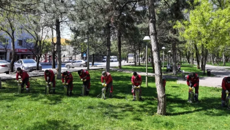 Kayseri Kocasinan’da açık alanlarda ağır ilaçlama