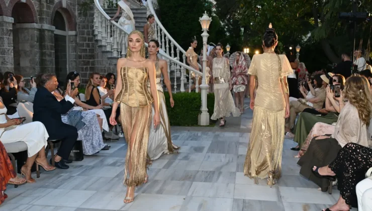 Tuba Ergin’den Büyükada’da ‘karbonsuz’ defile!
