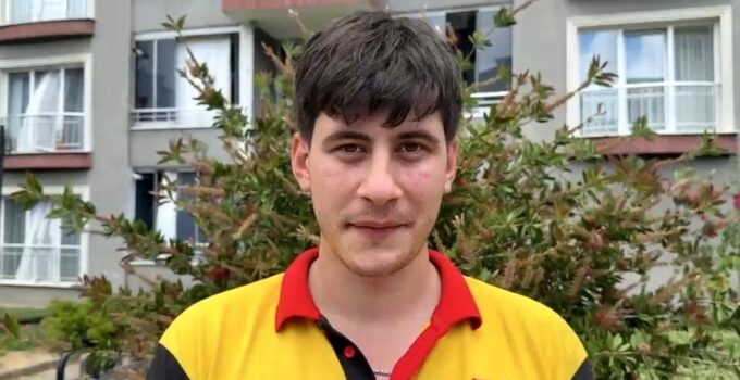 Yağmur suyu borusuna sıkışan yavru kedi uzun uğraşlar sonrasında kurtarıldı