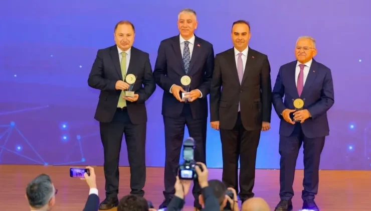 Kayseri Büyükşehir’e ‘RES’ mükafatı